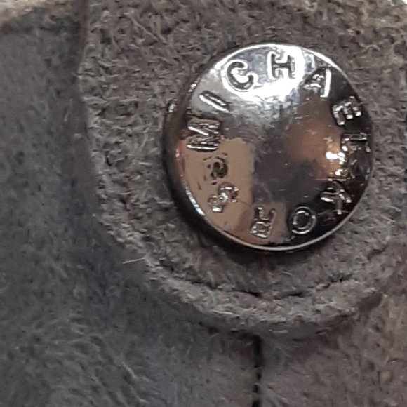 Mickeal Kors womens shoes - Picture 7 of 7